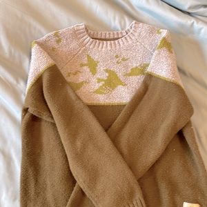 Greenish brown sweater super cutesy